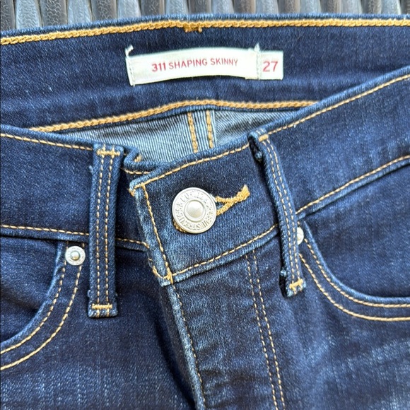 Levi's Women’s 311 Shaping Skinny Jeans Dark Wash like new size 27 - Picture 3 of 13